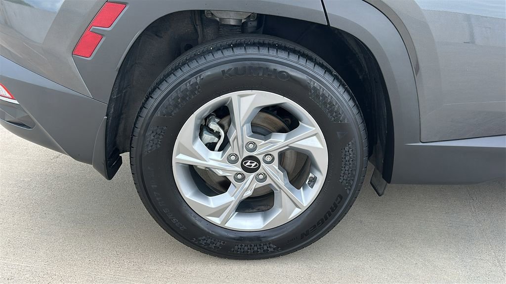 Certified 2024 Hyundai Tucson SE FWD image 16