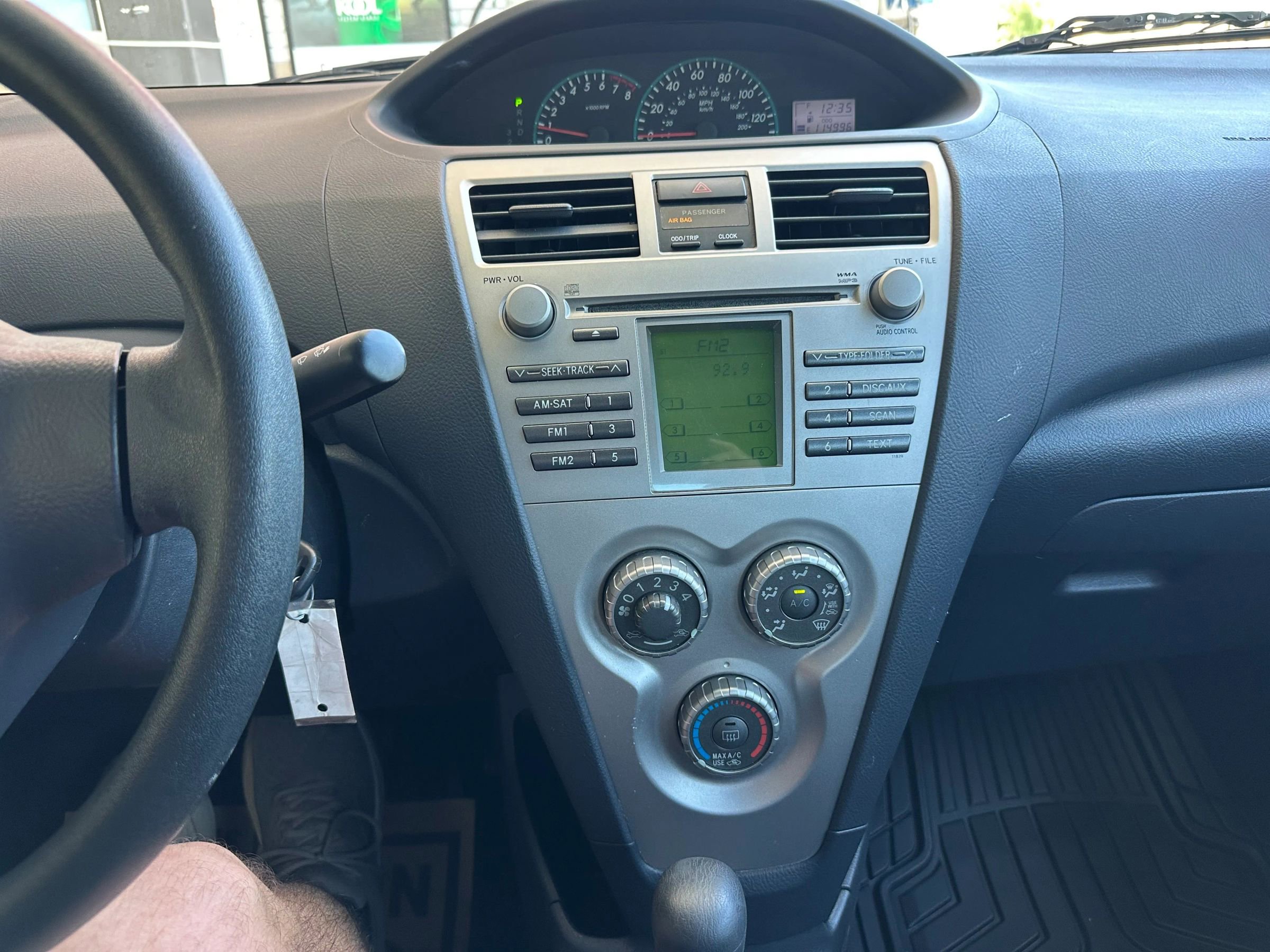 Used 2011 Toyota Yaris Sedan image 13