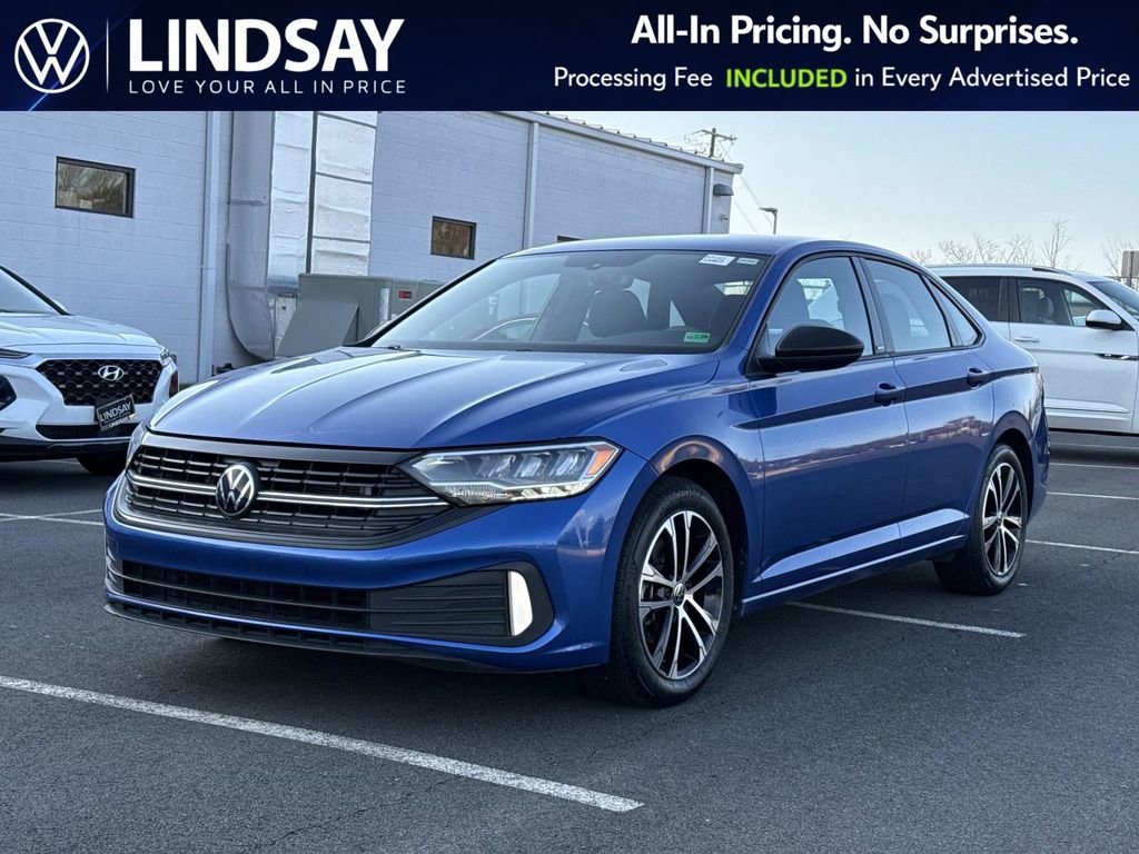 Used 2023 Volkswagen Jetta Sport image 6
