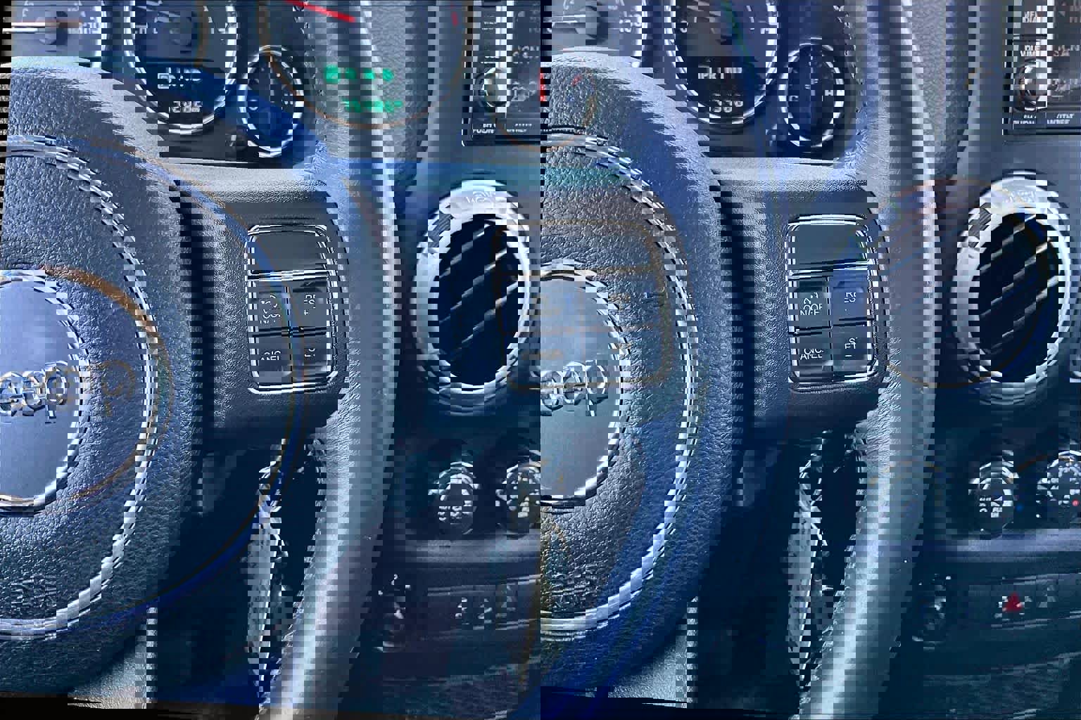 Used 2014 Jeep Wrangler Sahara w/ Dual Top Group image 24