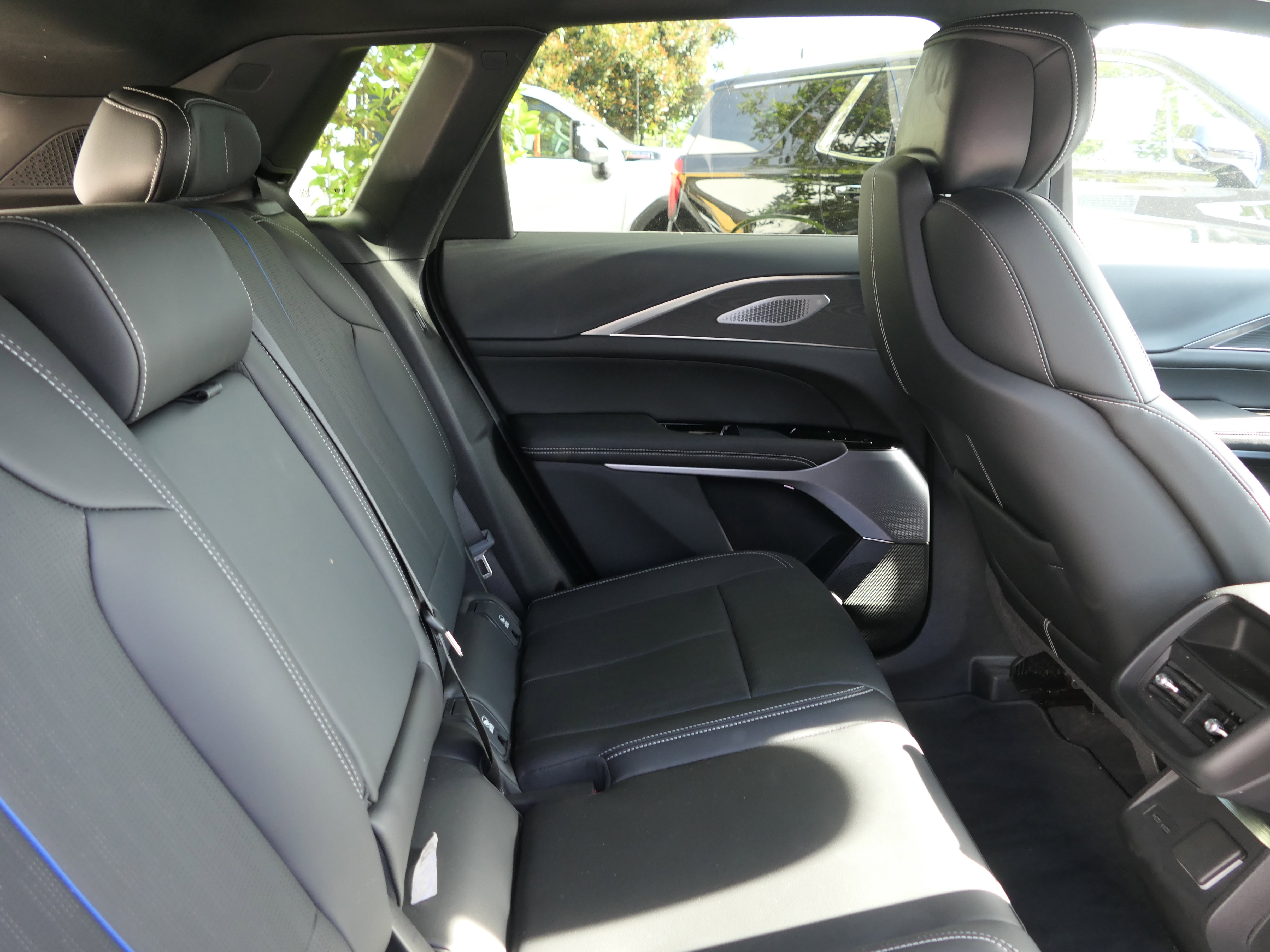 New 2026 Cadillac Lyriq Premium Luxury AWD/4WD image 25