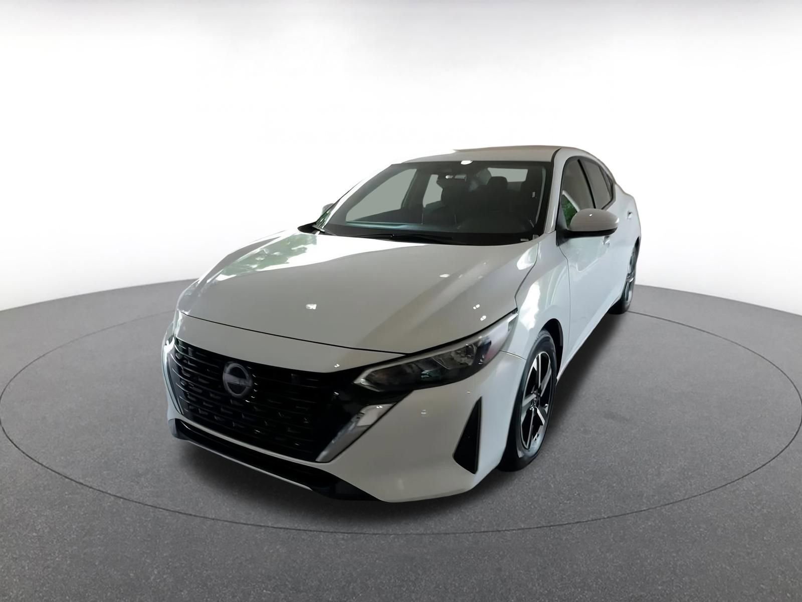 Used 2025 Nissan Sentra SV image 4