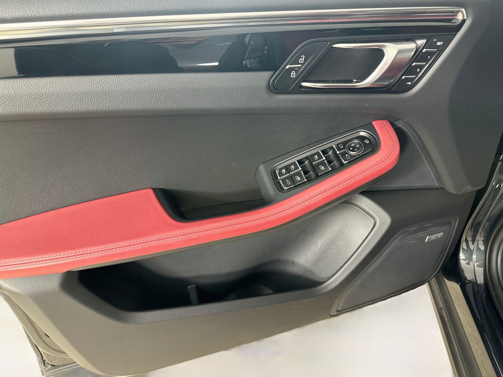 New 2026 Porsche Macan S AWD/4WD image 14