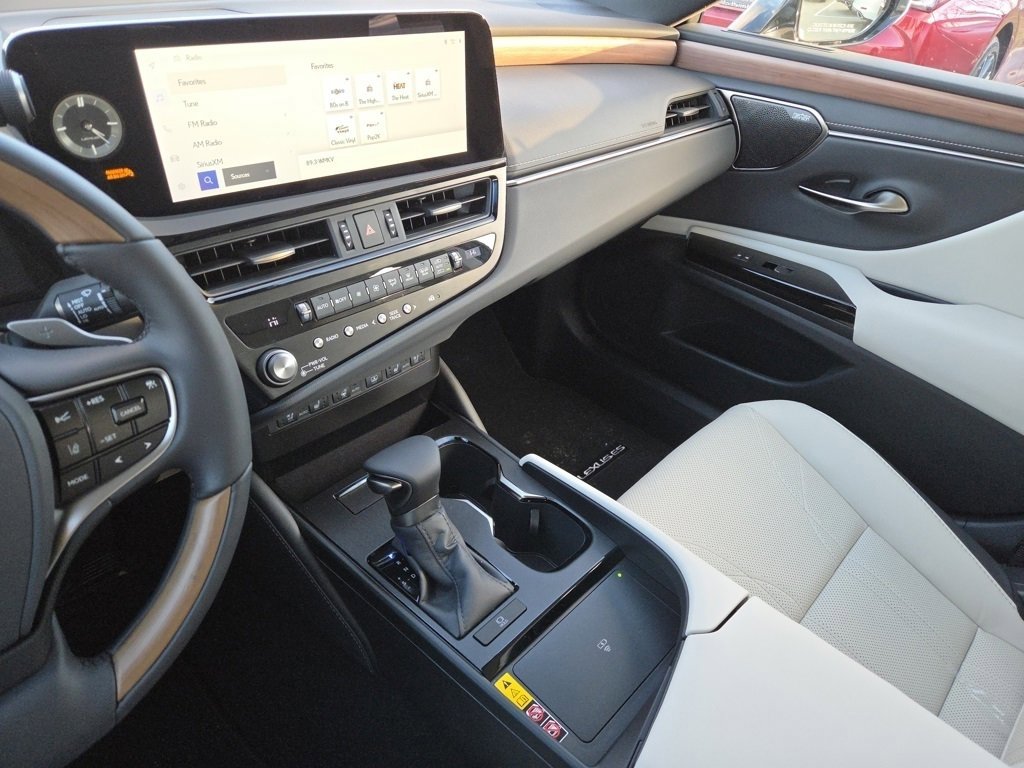 New 2025 Lexus ES 350 350 Luxury image 39
