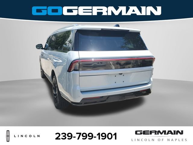 New 2026 Lincoln Navigator L Black Label AWD/4WD image 10