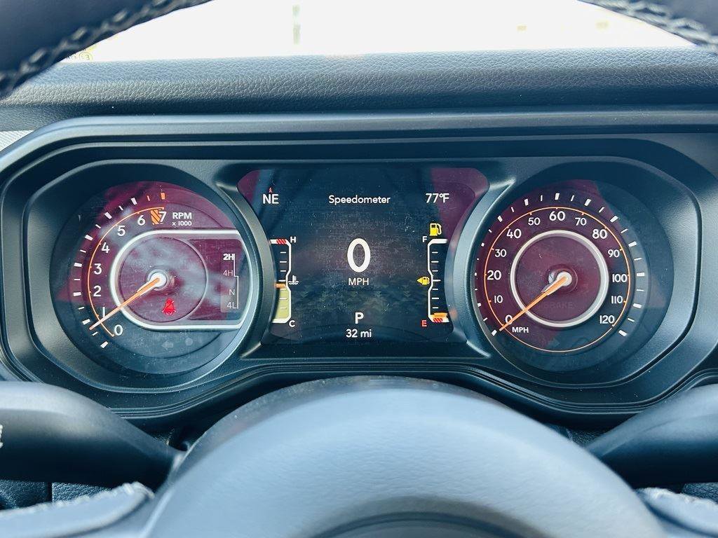 New 2025 Jeep Gladiator Sport image 17