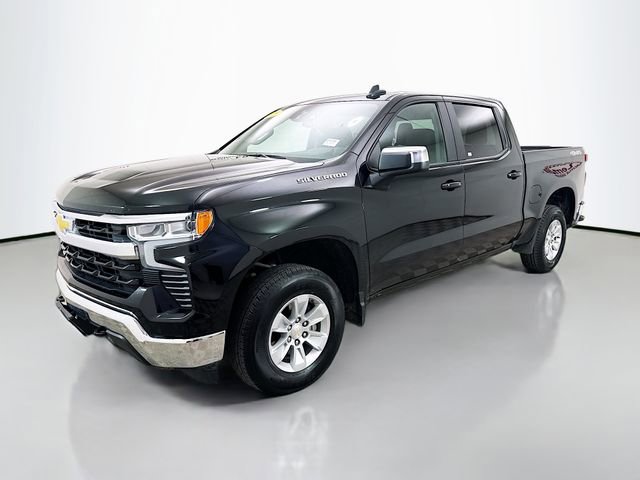Used 2025 Chevrolet Silverado 1500 LT image 3