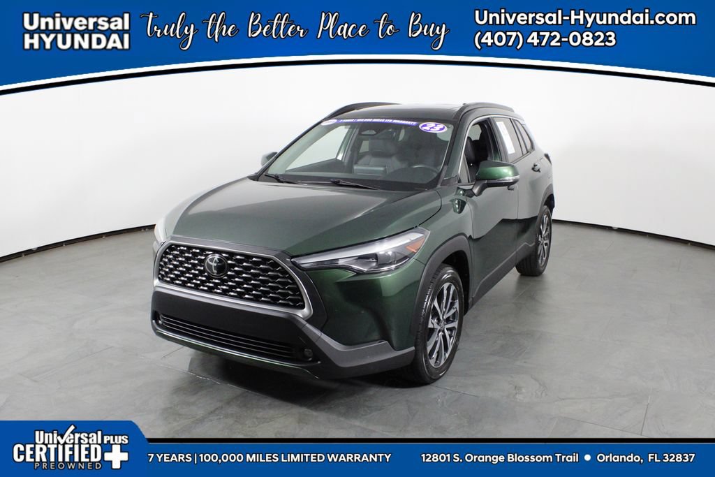 Used 2023 Toyota Corolla Cross XLE w/ Convenience Package FWD image 1