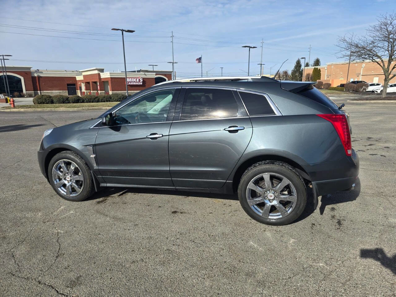Used 2010 Cadillac SRX Premium image 2