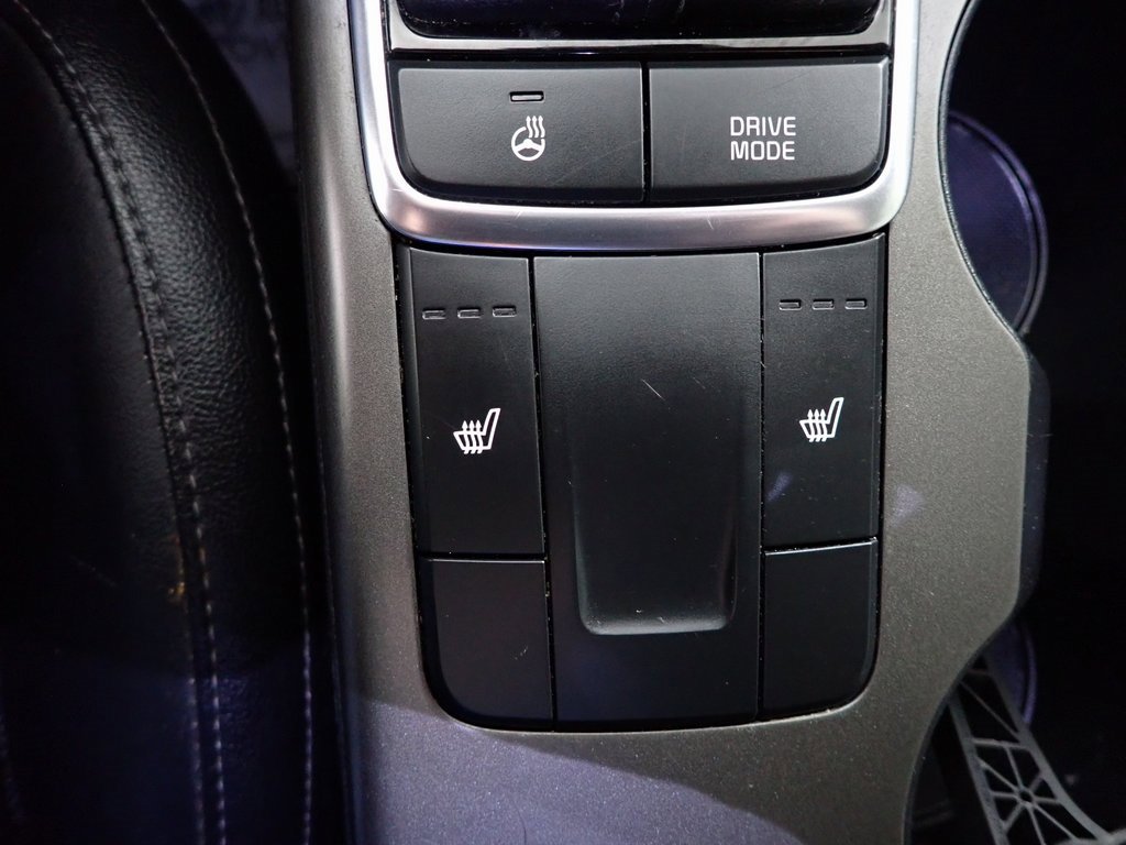 Used 2020 Kia Optima SE image 2