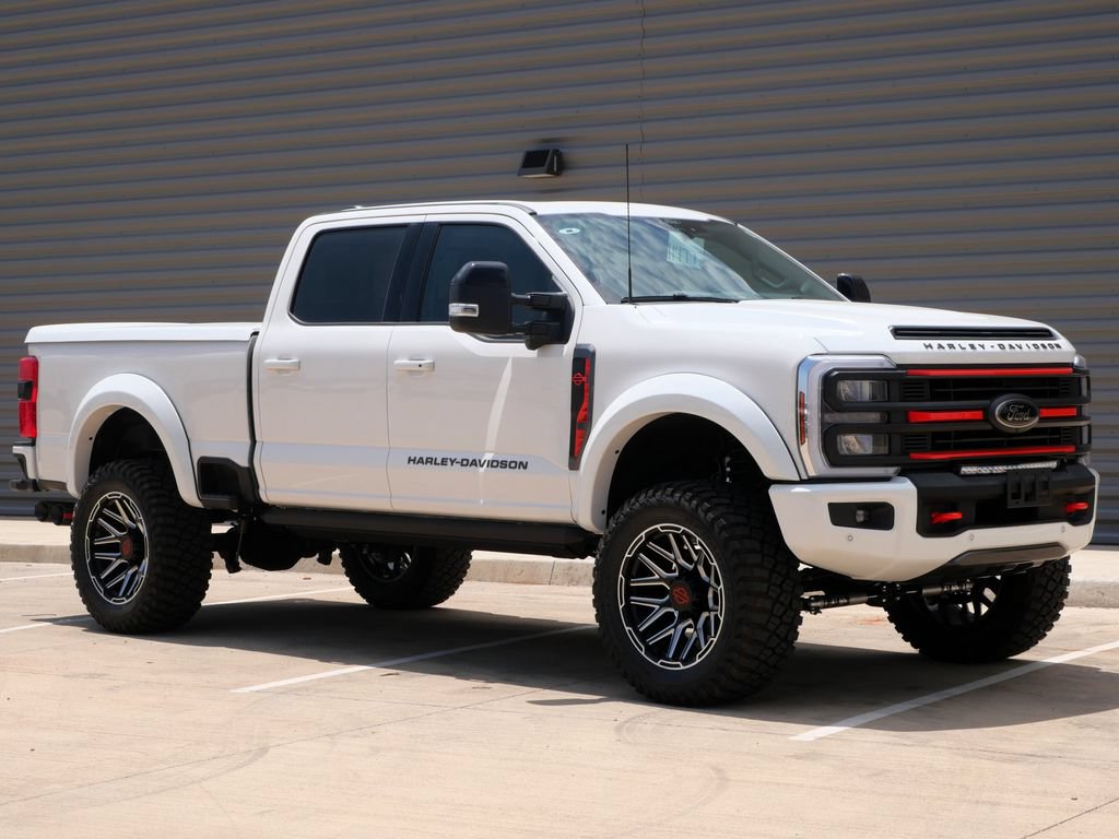 New 2026 Ford F250 Lariat w/ Black Appearance Package