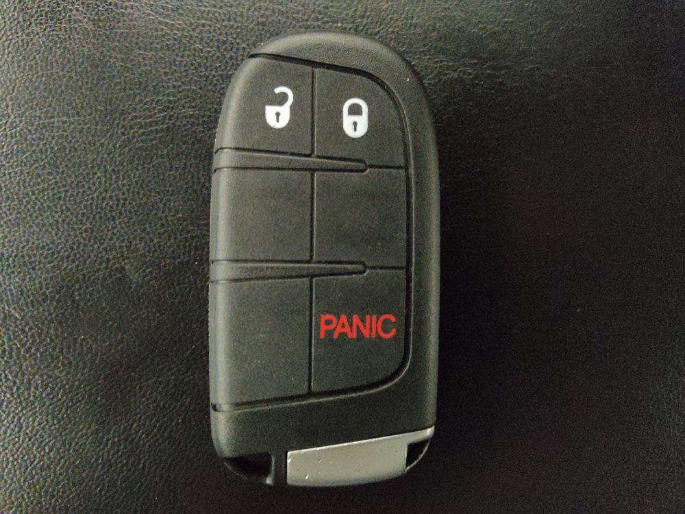 Used 2014 Chrysler 300 image 32