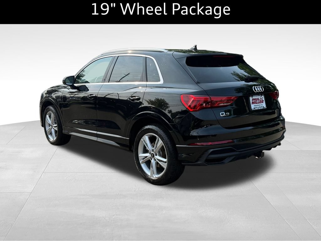 Used 2023 Audi Q3 2.0T Premium Plus w/ Premium Plus Package AWD/4WD image 5