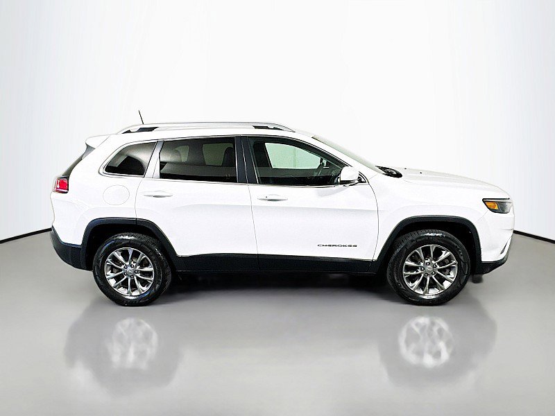 Used 2019 Jeep Cherokee Latitude Plus w/ Cold Weather Group image 8
