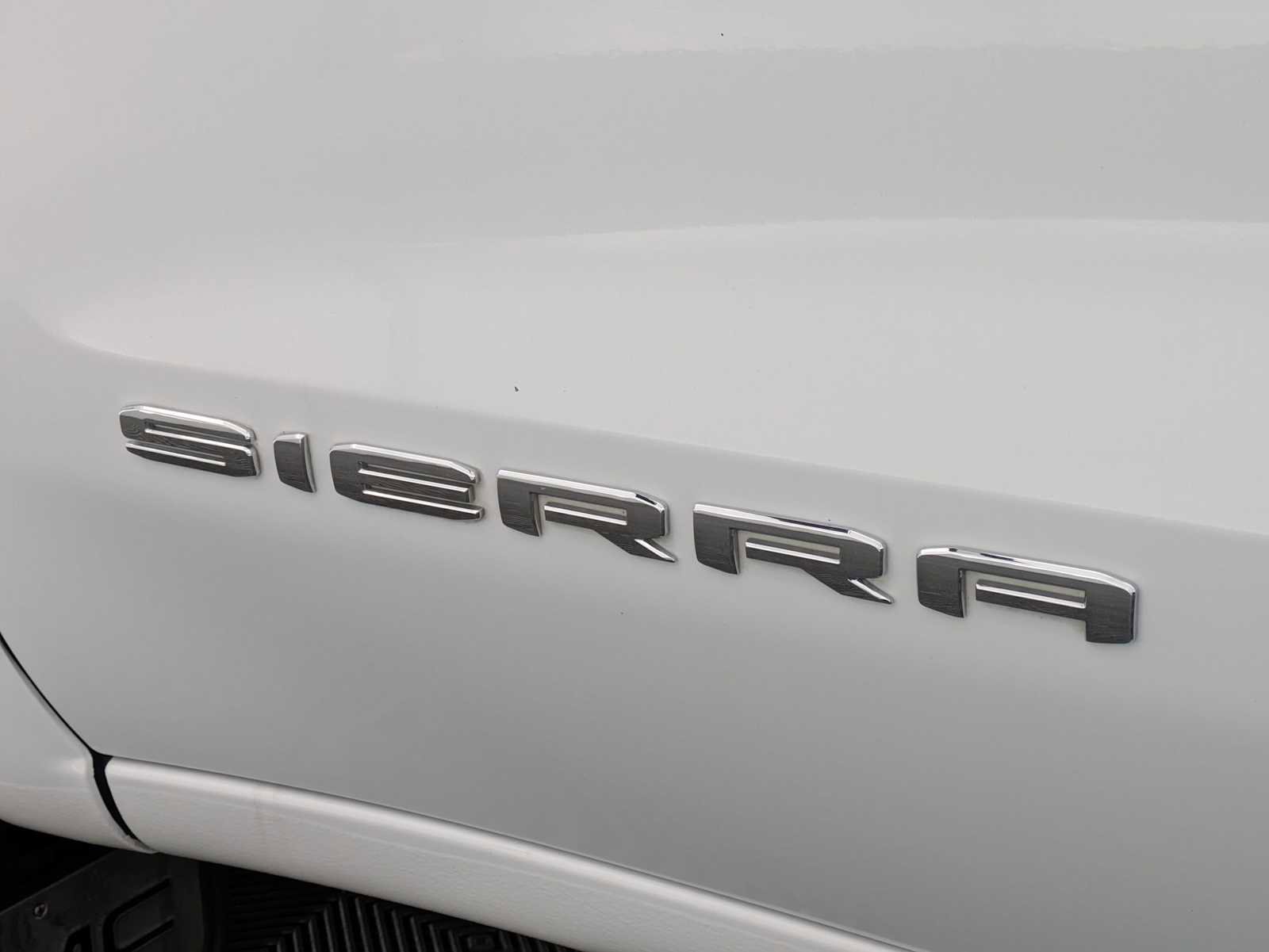 Used 2019 GMC Sierra 1500 SLT w/ SLT Convenience Package AWD/4WD image 14