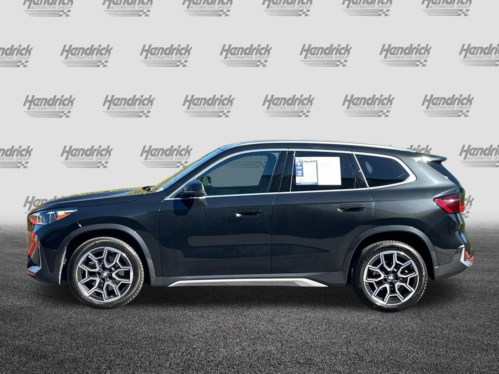 Used 2025 BMW X1 xDrive28i w/ Technology Package image 8