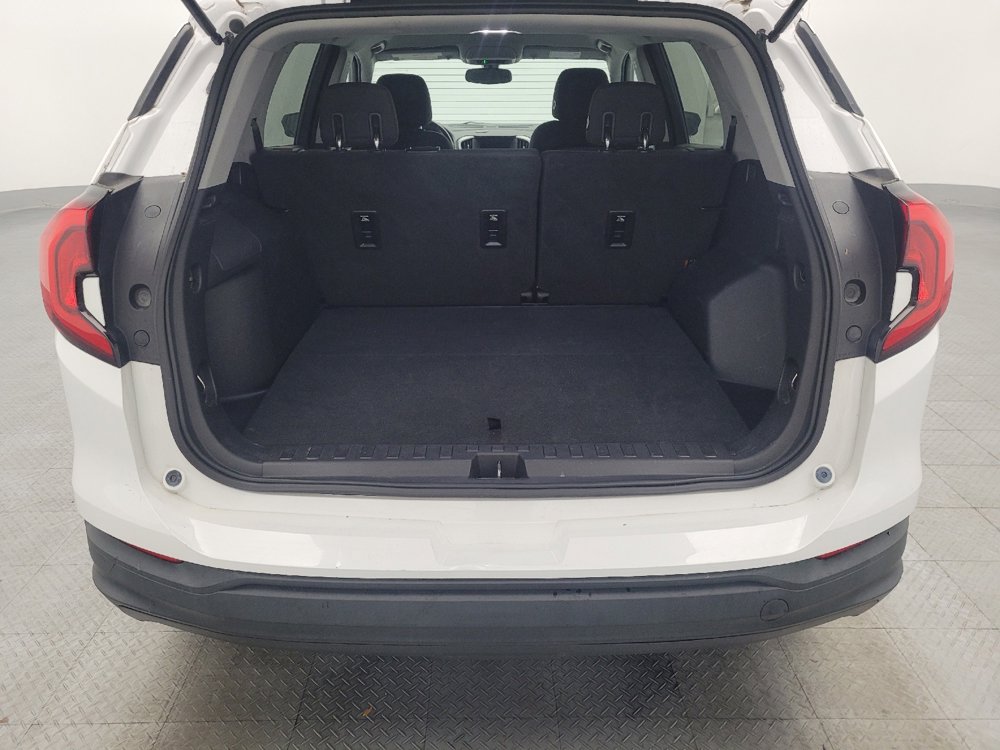 Used 2018 GMC Terrain SLE image 29