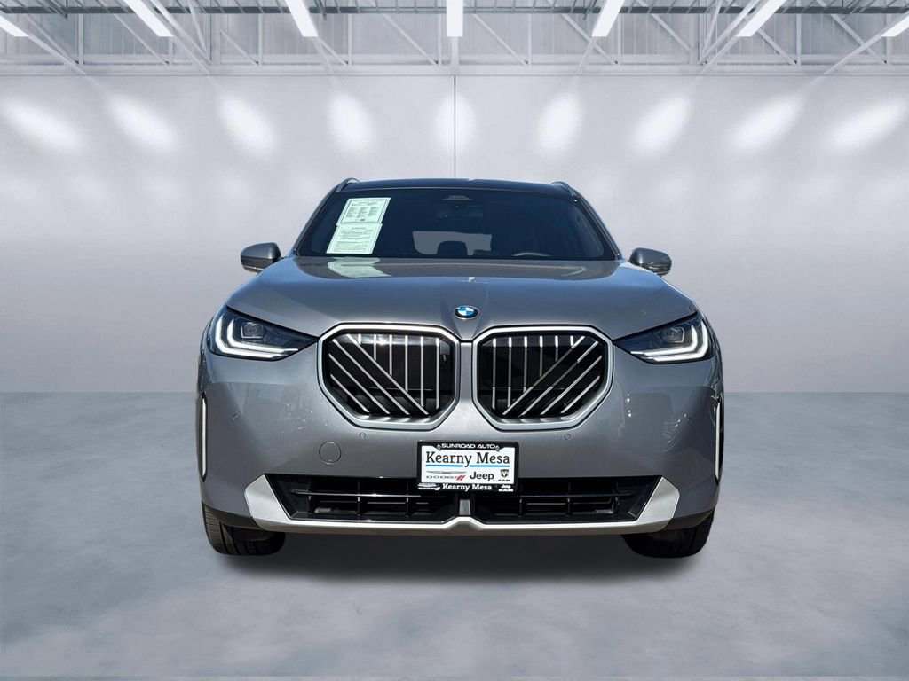 Used 2025 BMW X3 xDrive30i w/ Premium Package image 2