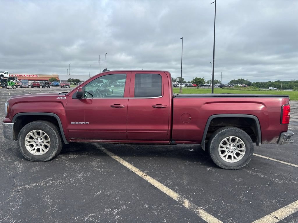 Used 2017 GMC Sierra 1500 SLE w/ Suspension Package, Off-Road AWD/4WD image 8