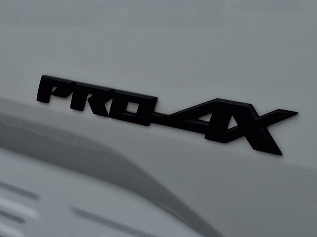 Used 2024 Nissan Frontier PRO-4X w/ Off-Road Protection Package image 31