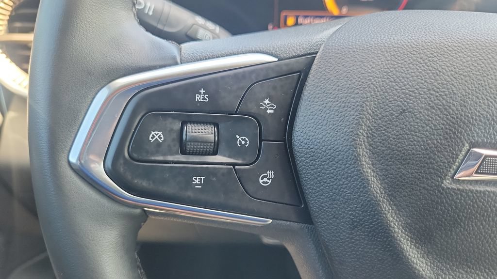 Used 2025 Chevrolet Trax ACTIV w/ Driver Confidence Package FWD image 19