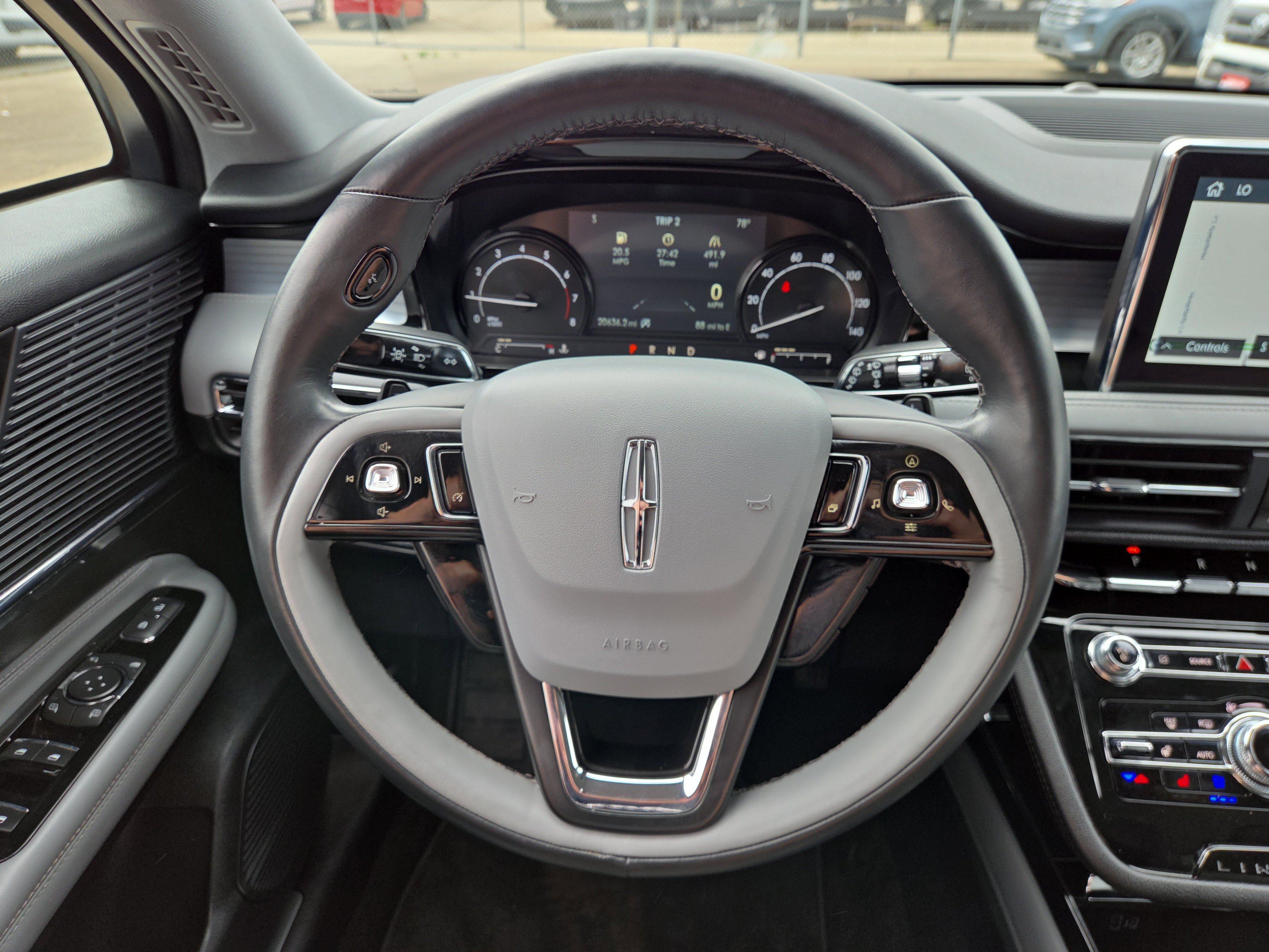 Used 2022 Lincoln Corsair AWD w/ Premium Package image 20
