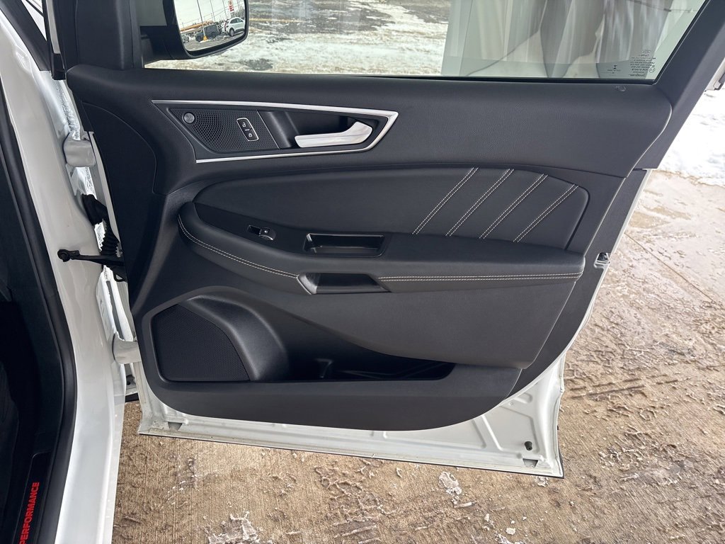 Used 2020 Ford Edge ST w/ Equipment Group 401A image 32
