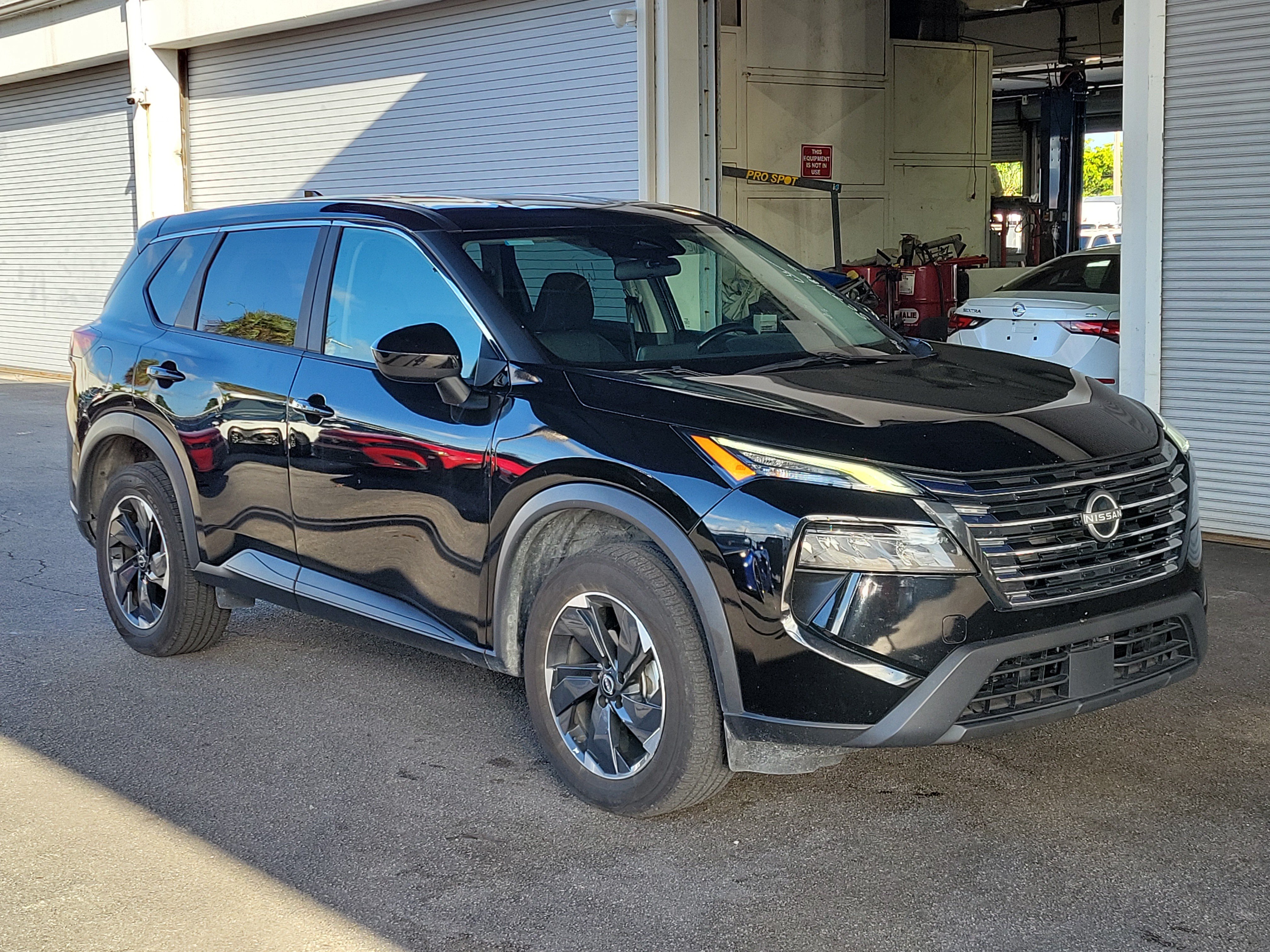 Used 2025 Nissan Rogue SV