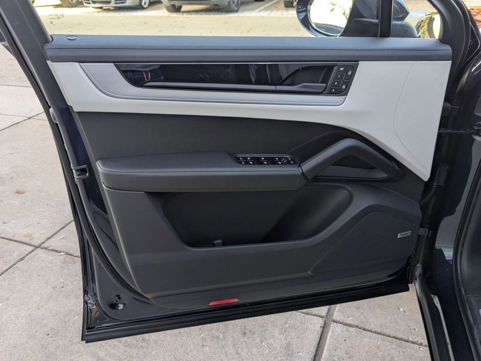 New 2026 Porsche Cayenne Coupe image 13