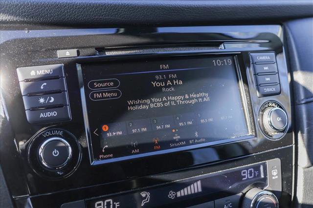 Used 2019 Nissan Rogue SV image 17