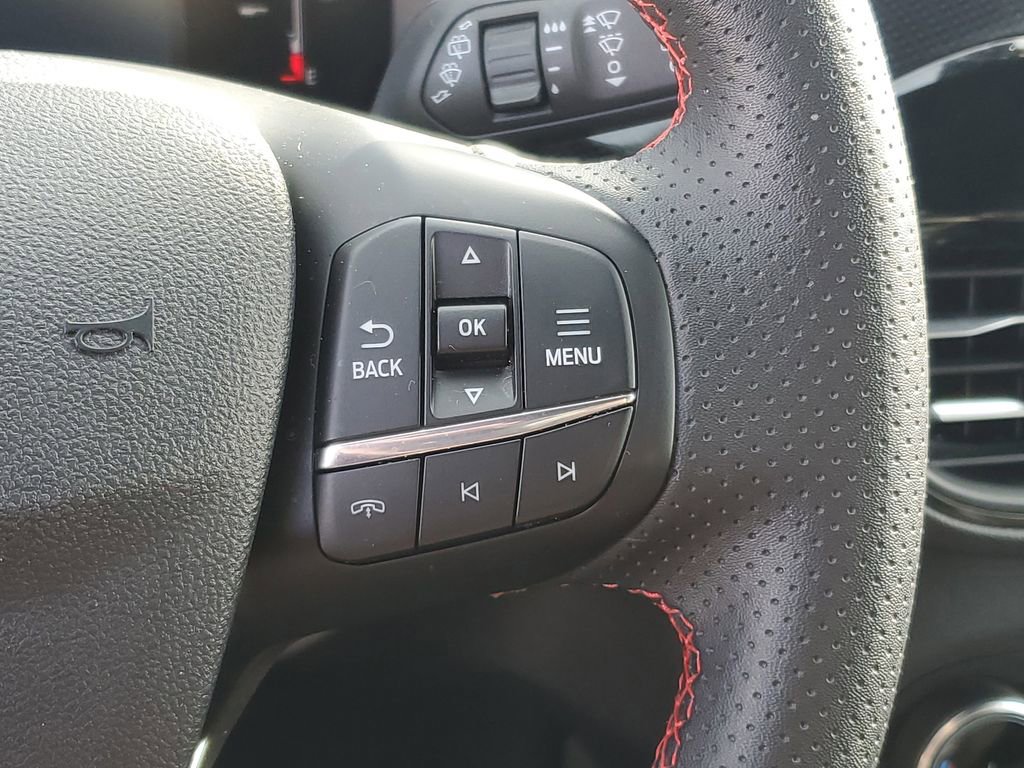 Used 2025 Ford Escape ST-Line image 17