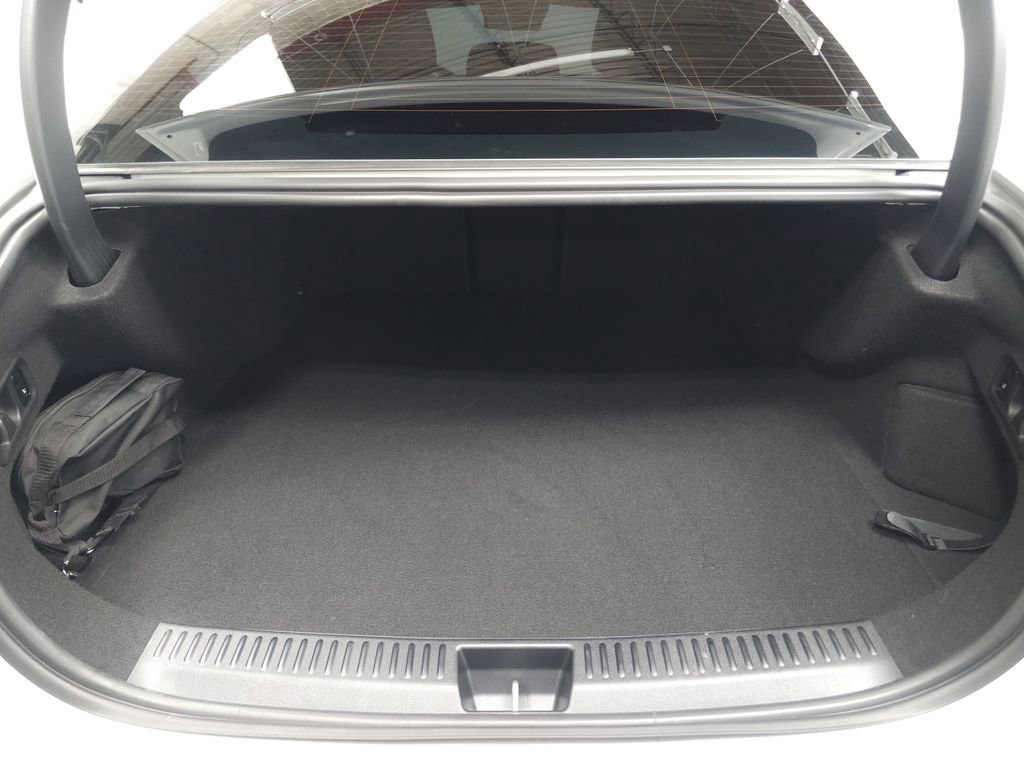 Certified 2026 Mercedes-Benz E 53 AMG e 4MATIC Sedan image 31