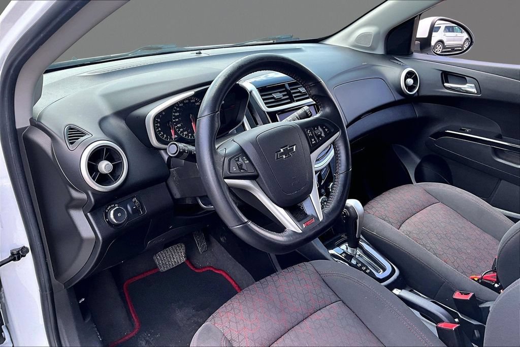 Certified 2020 Chevrolet Sonic LT w/ Convenience Package FWD image 13