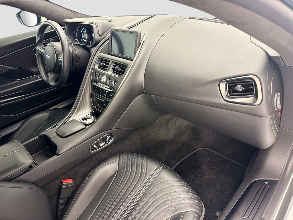 Used 2018 Aston Martin DB11 V12 RWD image 15