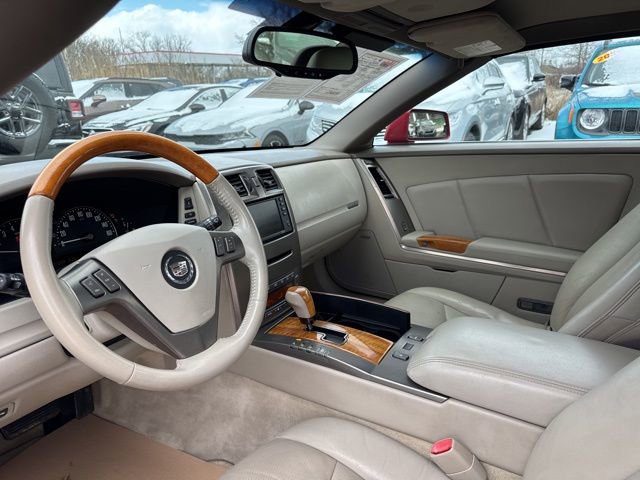 Used 2004 Cadillac XLR image 10