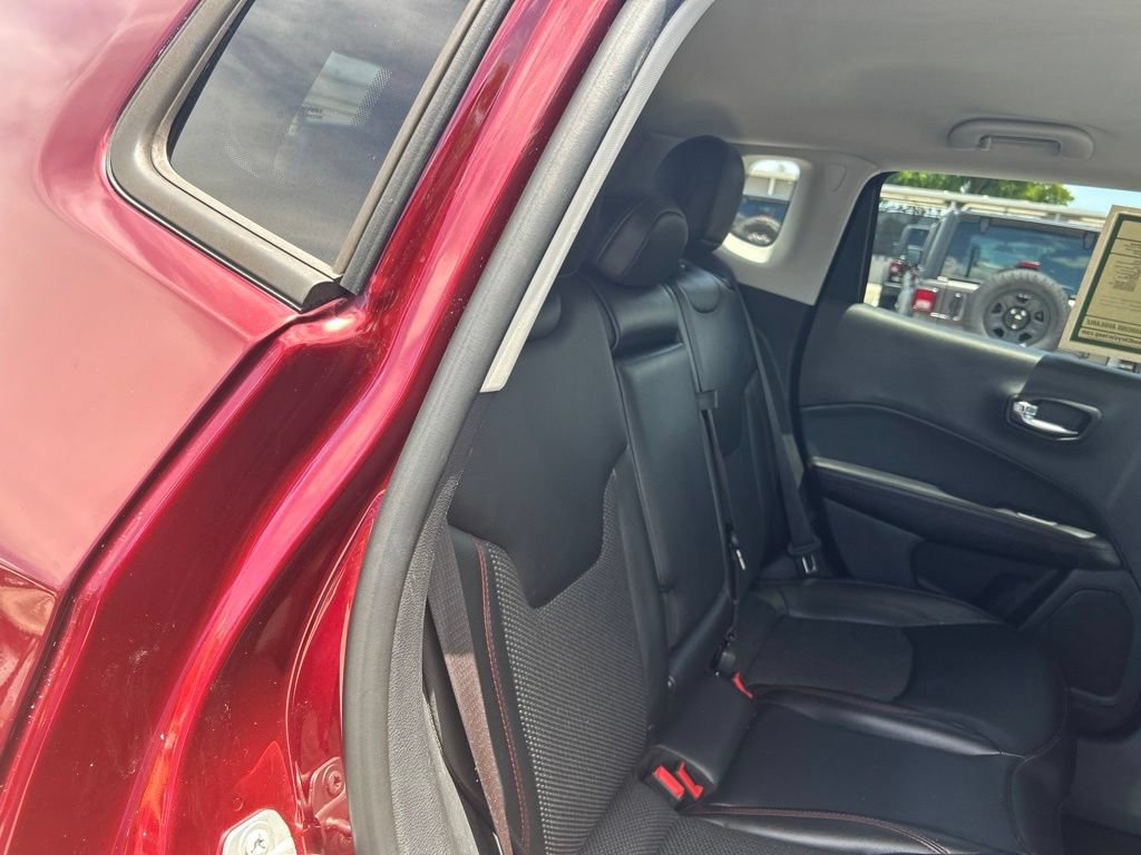 Used 2021 Jeep Compass Trailhawk AWD/4WD image 28