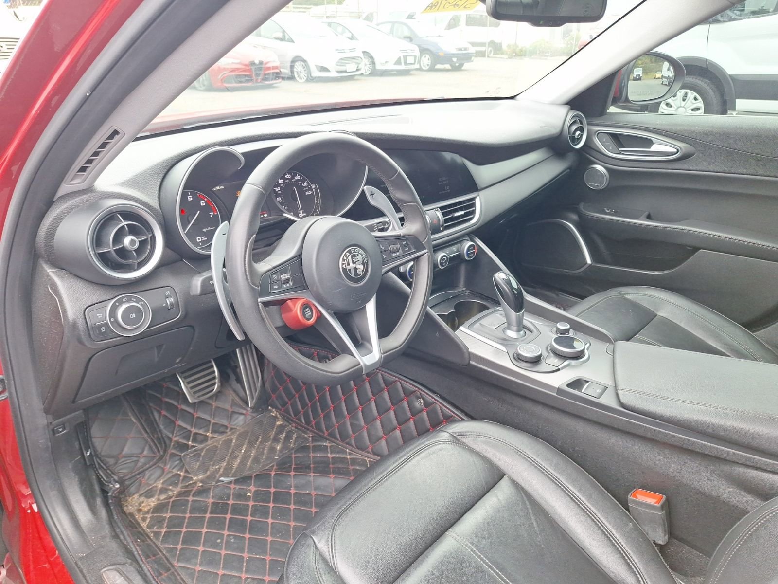 Used 2018 Alfa Romeo Giulia image 9