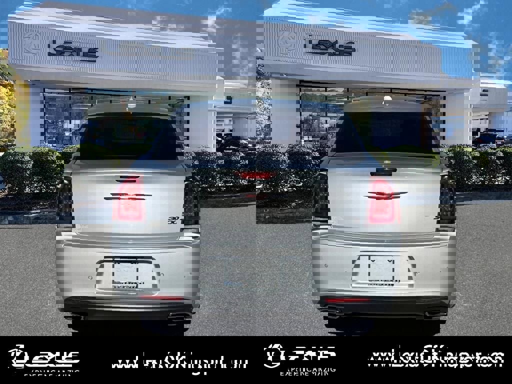 Used 2020 Chrysler 300 S w/ 300S Premium Group image 4