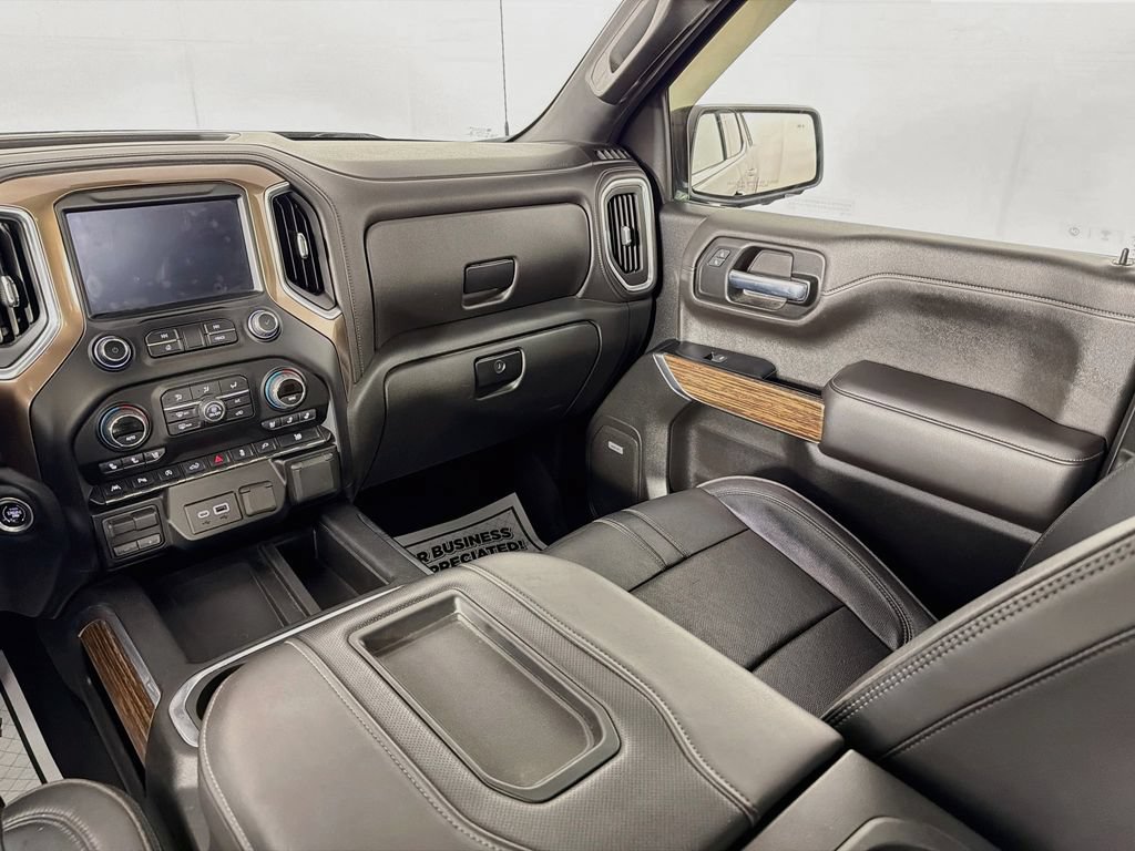 Used 2019 Chevrolet Silverado 1500 High Country w/ Technology Package AWD/4WD image 25