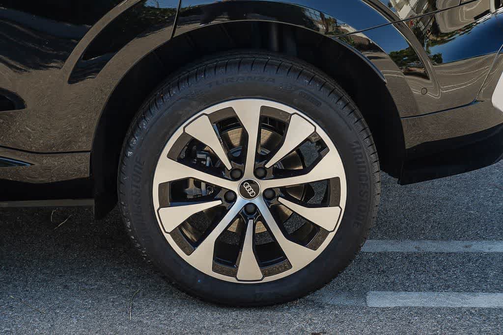 New 2026 Audi Q3 quattro 2.0T AWD/4WD image 11