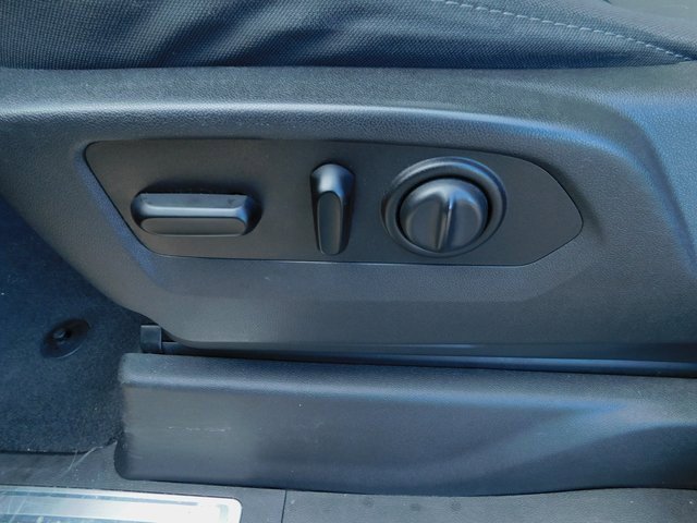 Used 2020 Chevrolet Silverado 1500 RST image 28