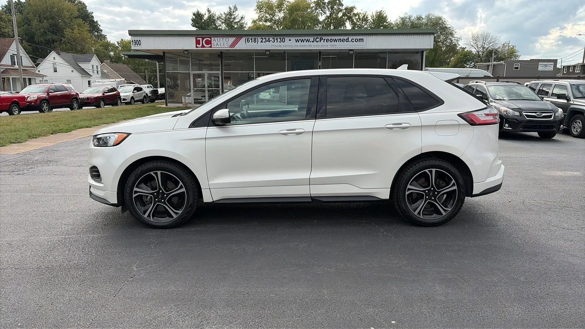 Used 2019 Ford Edge ST w/ Cold Weather Package image 8