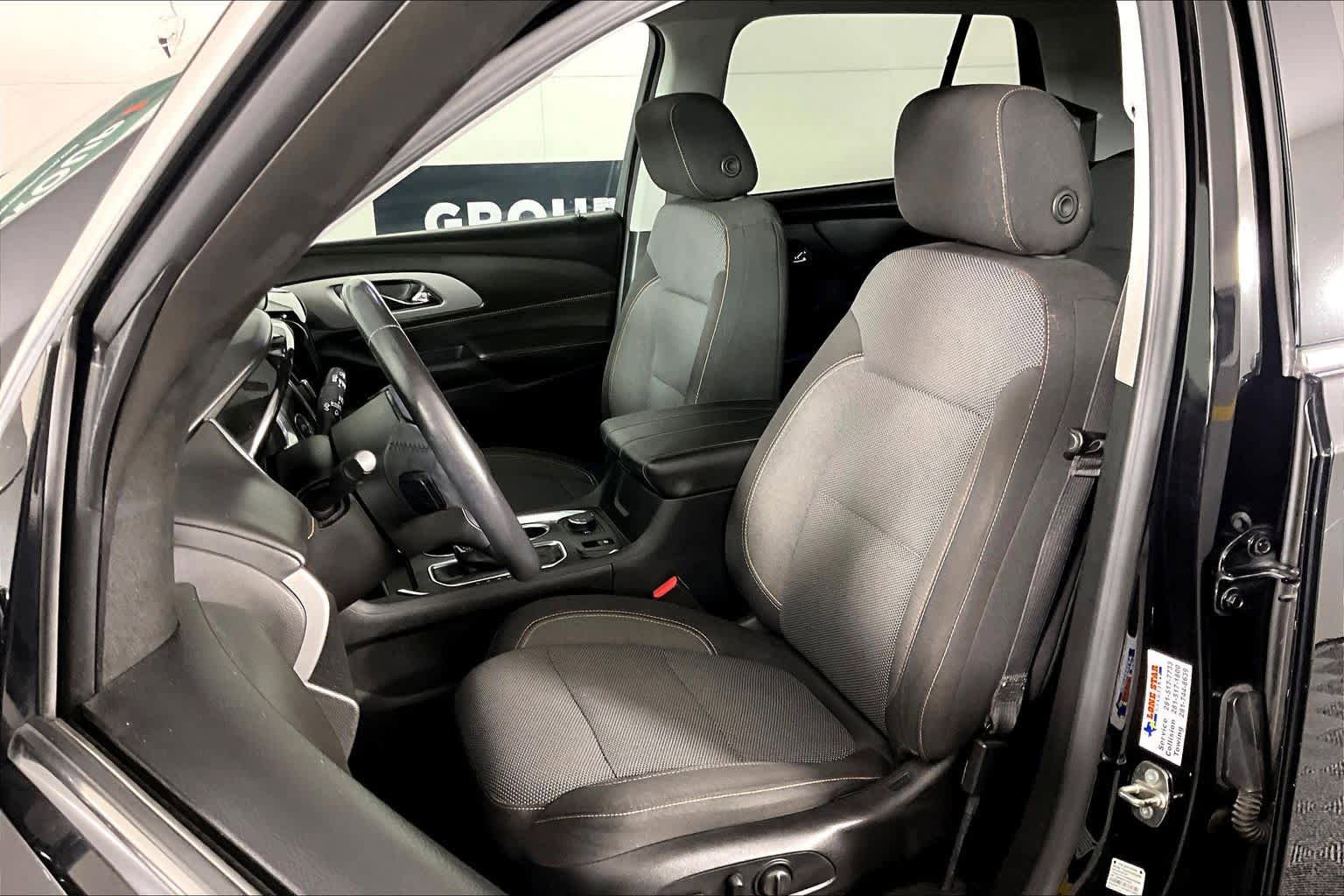 Used 2018 Chevrolet Traverse LT FWD image 8