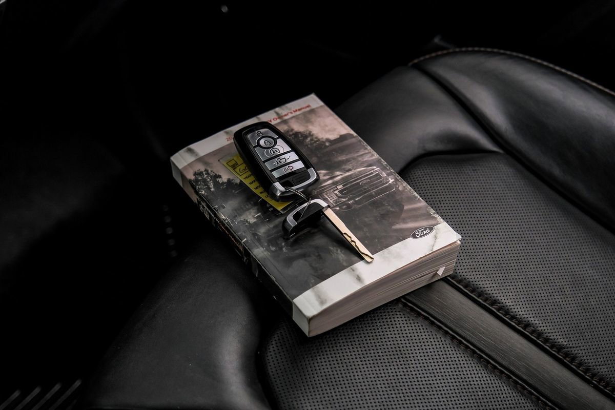 Used 2022 Ford F450 Platinum image 62