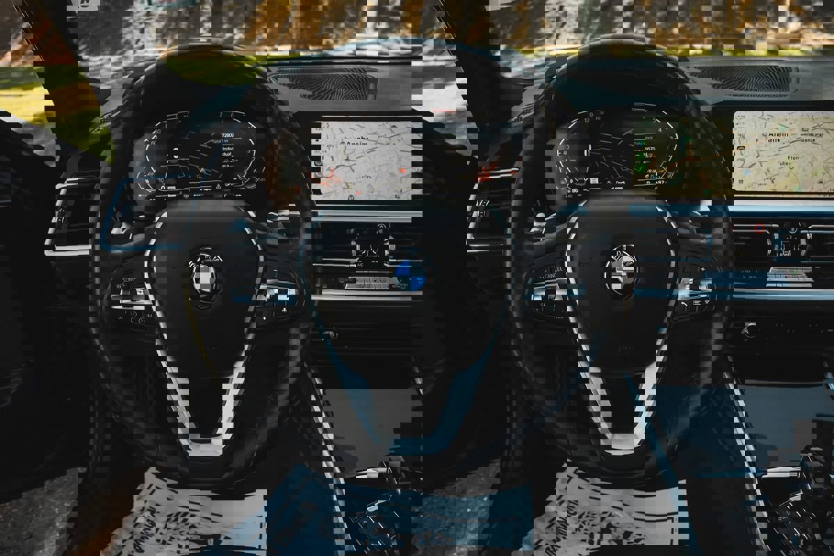 Used 2019 BMW 330i Sedan w/ Convenience Package image 40