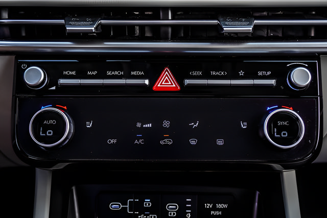 Used 2025 Hyundai Tucson SEL FWD image 18