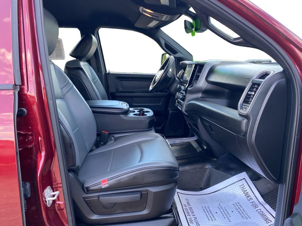 Used 2023 RAM 2500 Tradesman w/ Chrome Appearance Group AWD/4WD image 17