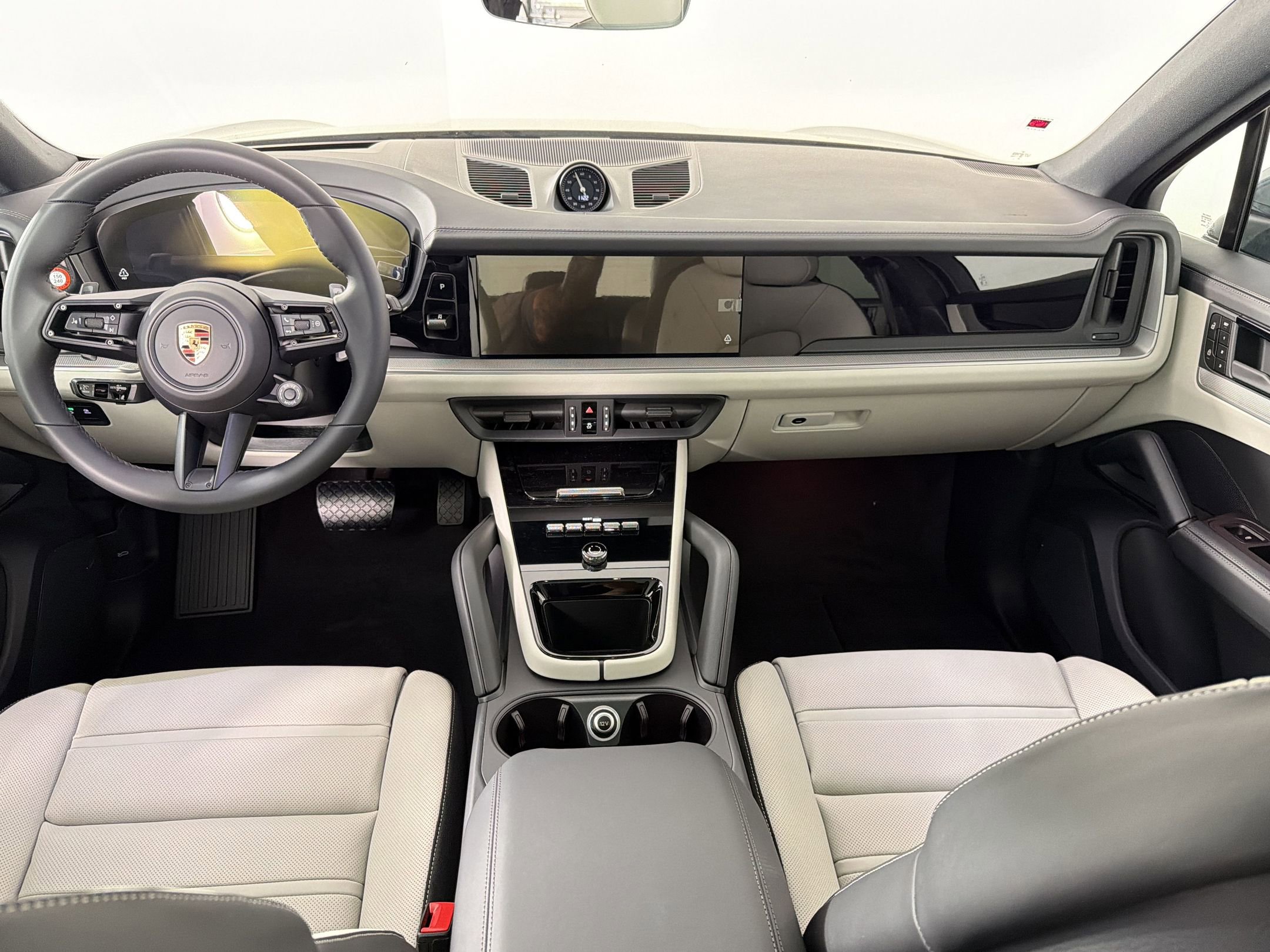 New 2026 Porsche Cayenne Coupe AWD/4WD image 20