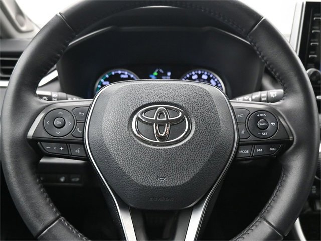 Used 2021 Toyota RAV4 XLE Premium image 28