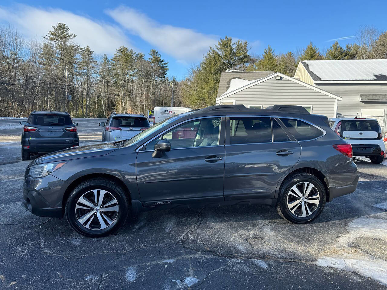Used 2019 Subaru Outback 2.5i Limited image 10